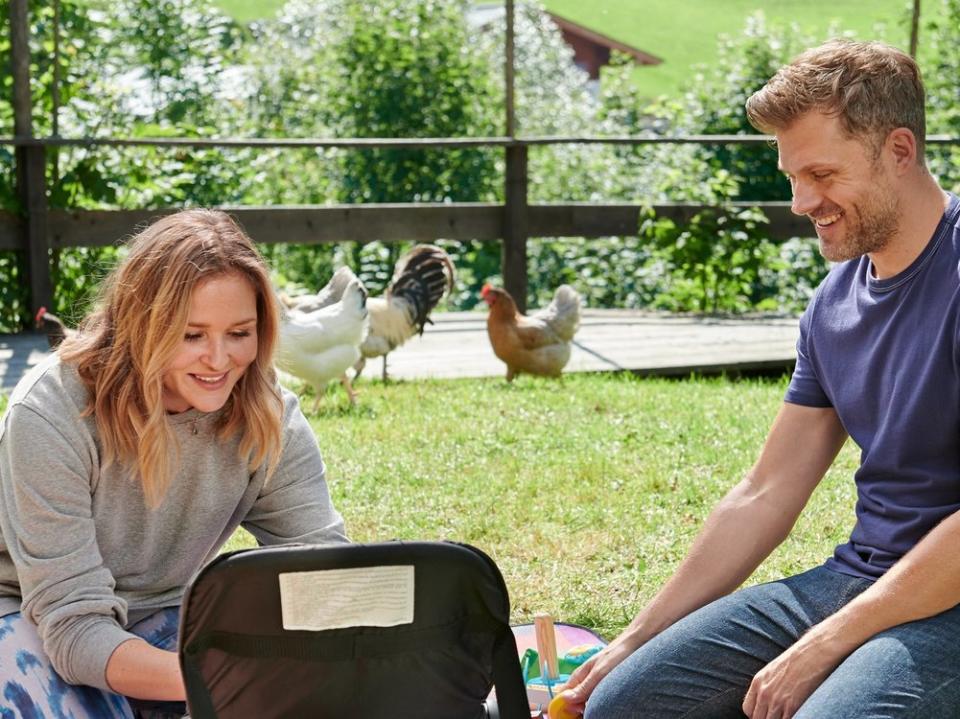 Judith Hoersch und Jens Atzorn in "Lena Lorenz". (Bild: ZDF/WalterWehner.de.)