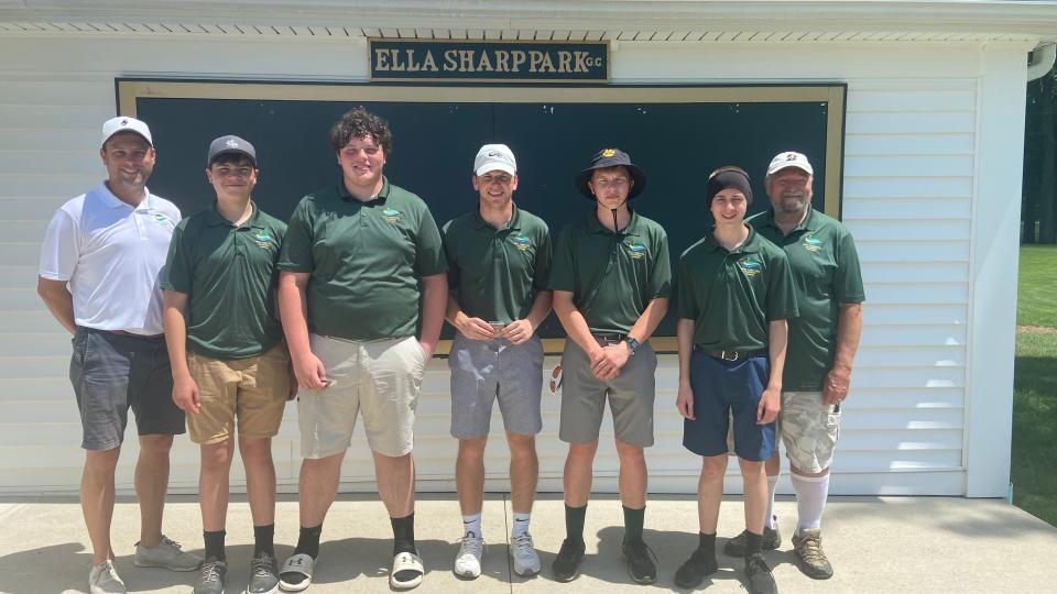 Los golfistas de Will Carleton quedaron terceros como equipo en el campeonato SCAA esta temporada.