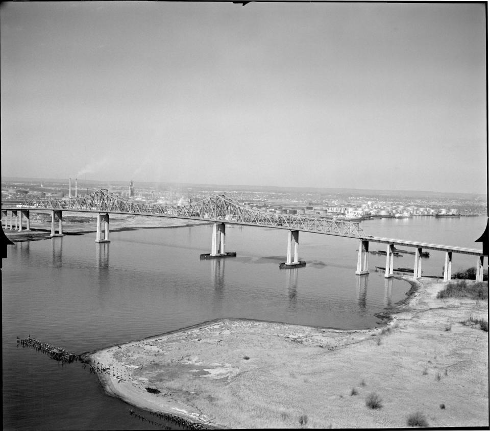 Outerbridge Crossing