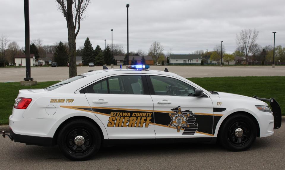 A 16-year-old Hudsonville girl died in a single-vehicle crash Monday afternoon in Georgetown Township, according to the Ottawa County Sheriff’s Office.