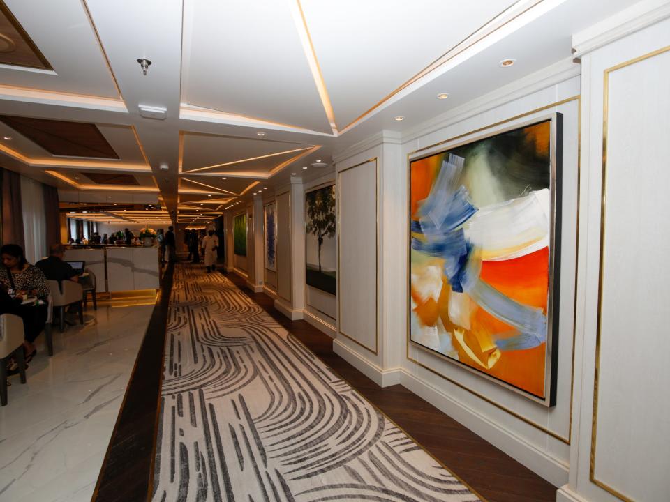 art in a hallway on Regent Seven Seas Cruises Grandeur