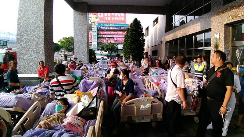 台北醫院安寧病房火警 14人命危（1） (圖)