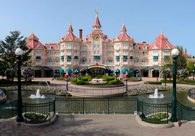 Walt Disney Parks Disneyland Hotel at Disneyland Paris