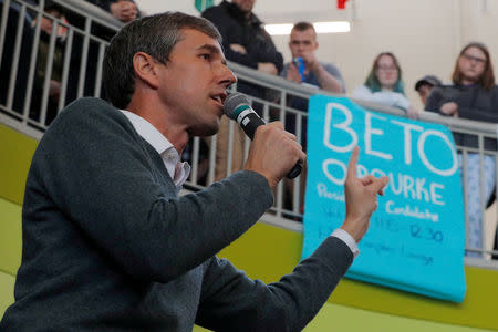 FILE PHOTO: Democratic 2020 U.S. presidential candidate and former U.S. Representative Beto O'Rourke speaks during a campaign stop at Plymouth State University in Plymouth, New Hampshire, U.S., March 20, 2019. REUTERS/Brian Snyder/File Photo
