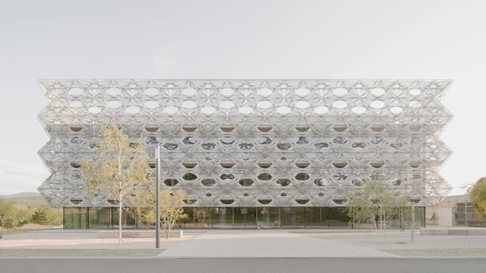 The "woven" exterior of Texoversum, the new campus expansion plan of the Reutlingen University of Applied Sciences in Germany, reflects the building's function as a center for teaching and researching textile industry technologies. - 2024 World Architecture Festival