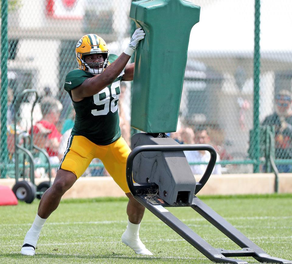 Jul 31, 2018; Ashwaubenon, WI, USA; Green Bay Packers linebacker Chris Odom (98) during Green Bay Packers Training Camp at Ray Nitschke Field.  Mandatory Credit: Jim Matthews/Green Bay Press-Gazette via USA TODAY Sports