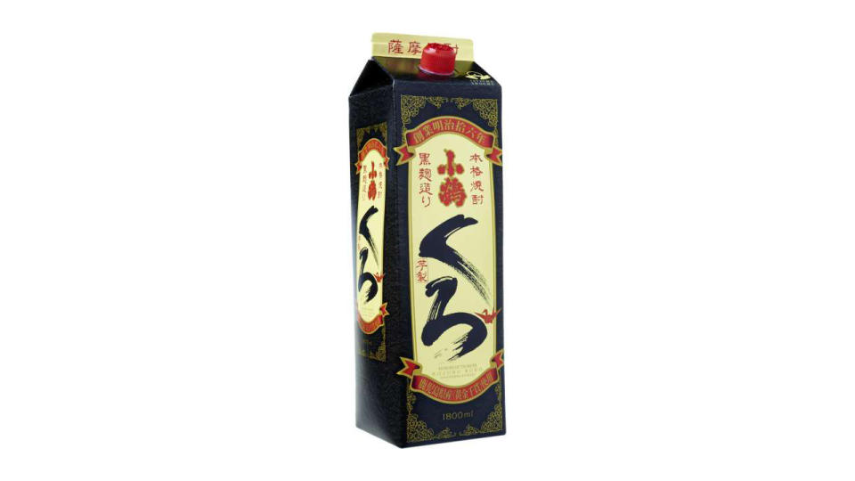 Komasa Kozuru Kuro Imo Shochu Pack 1.8L 25%- Kirei. (Photo: Shopee SG)