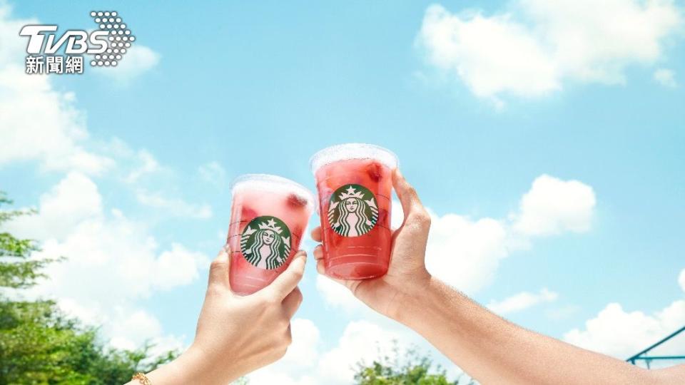 星巴克在20日也將推出兩款Starbucks Refreshers星沁爽新品。（圖／星巴克提供）