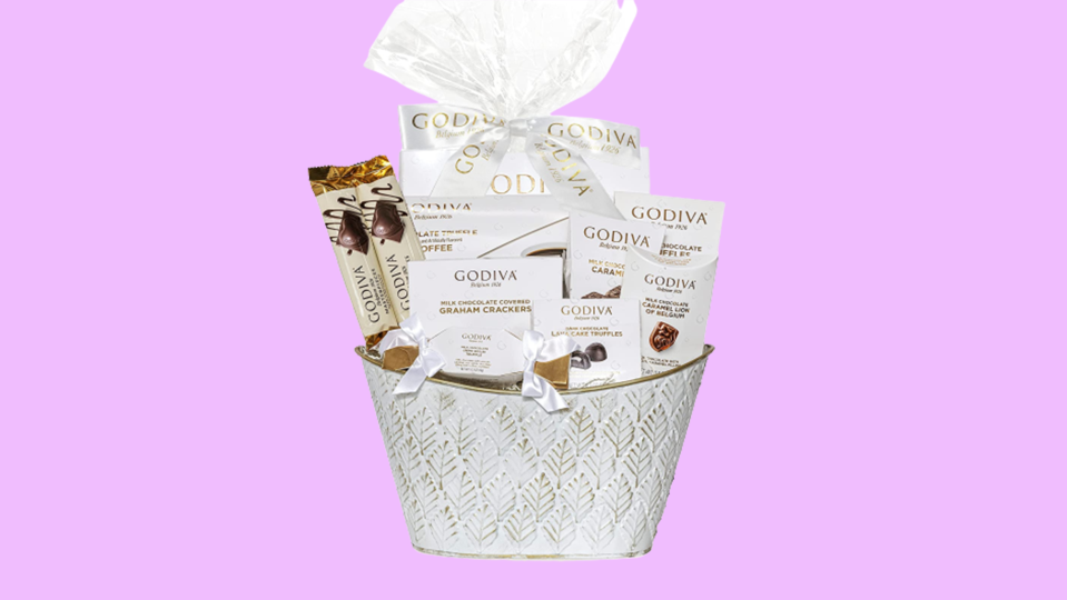 Best Valentines Day Gift Baskets: Godiva Chocolatier Gift Basket