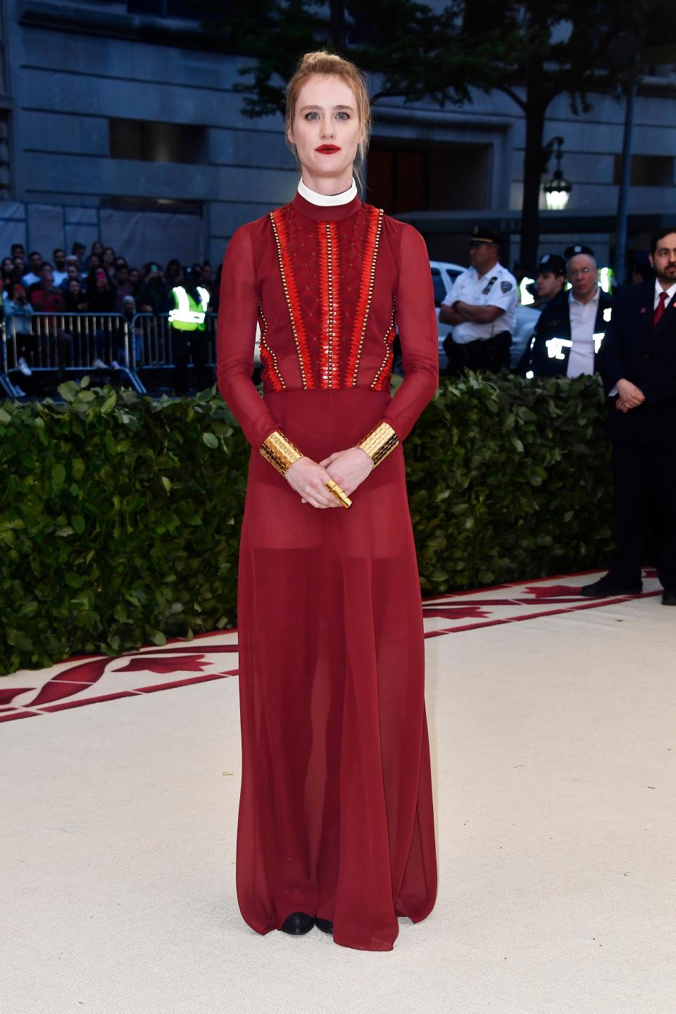 <h1 class="title">Mackenzie Davis in Chloé</h1><cite class="credit">Photo: Getty Images</cite>