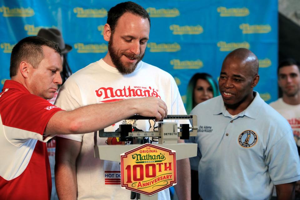 2016 Nathan's Famous 4th of July International Hot Dog Eating Contest