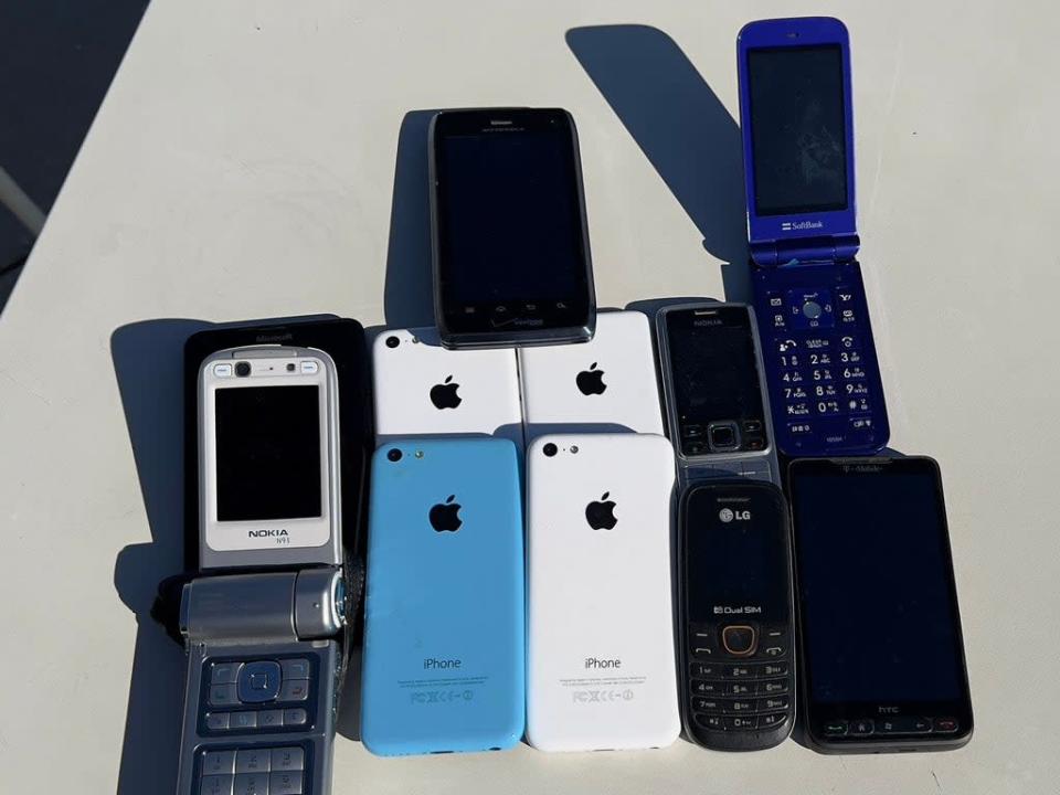 These phones use 3G wireless internet, and will soon be obsolete (Daniel Slim/AFP via Getty Images)