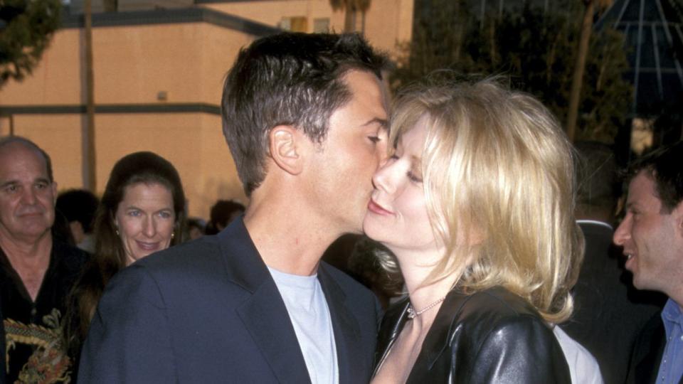 <p>The two shared a bit of PDA while attending the 1999 premiere of <em>Austin Powers: The Spy Who Shagged Me </em>in L.A. </p>