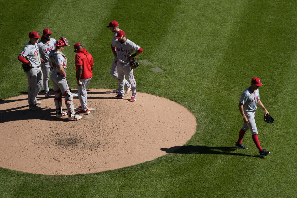 Los Angeles Angels starting pitcher Tyler Anderson heads to the dugout after being pulled in the fifth inning of a baseball game by manager Ron Washington on Thursday, Sept. 26, 2024, in Chicago. (AP Photo/Charles Rex Arbogast)