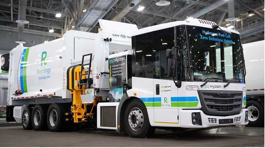 Hyzon and New Way Trucks showed their concept hydrogen fuel cell-powered refuse truck at the Waste Expo in <br>May. (Photo: Hyzon)