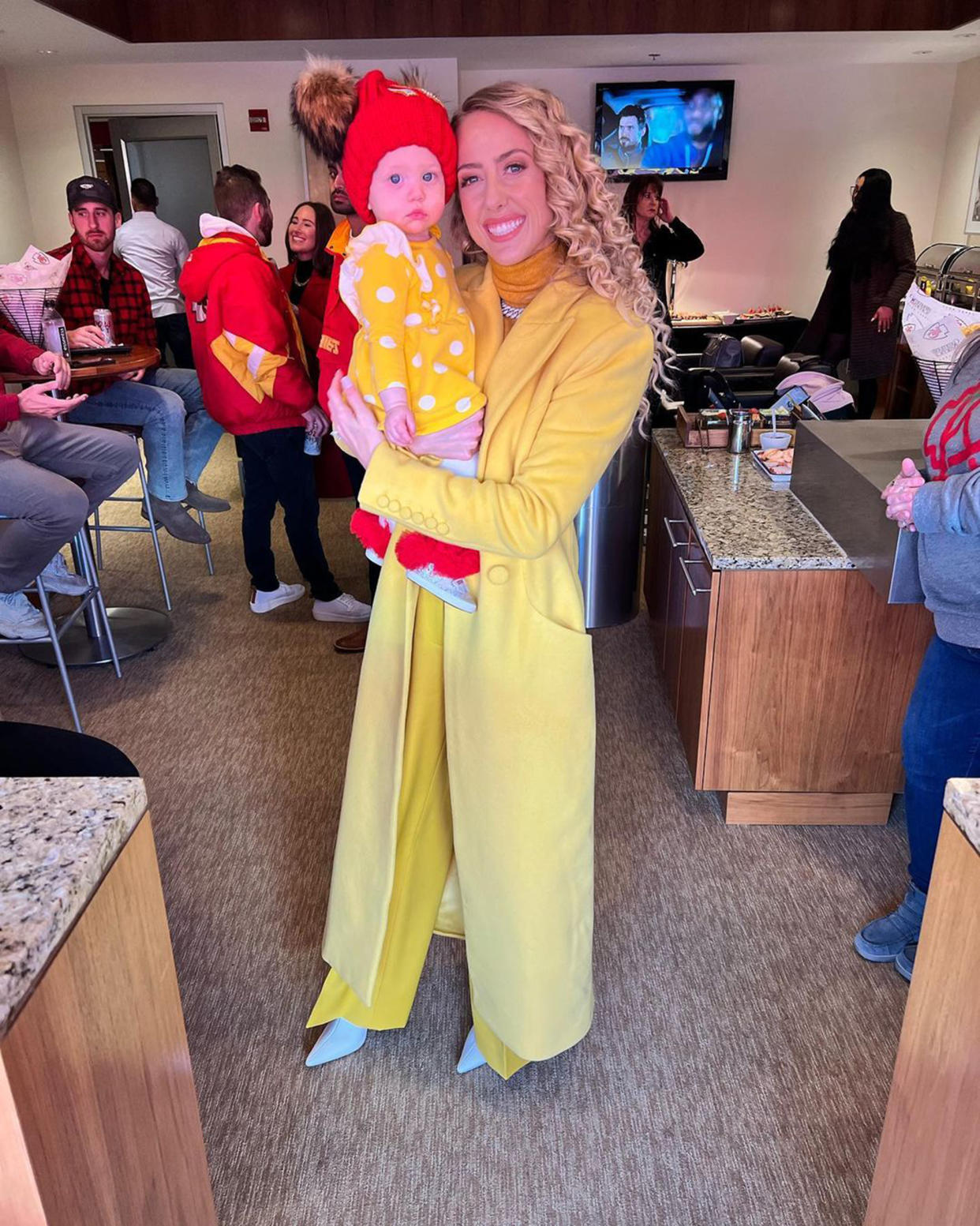 Matthews and daughter Sterling were all smiles during the Chiefs' thrilling win. (brittanylynne/ Instagram)