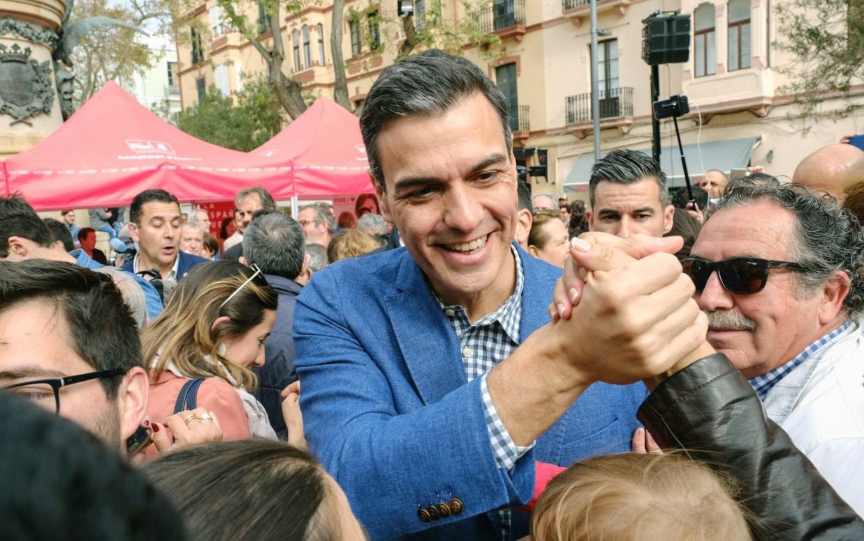 Pedro Sanchez greets supporters in Ibiza - REX