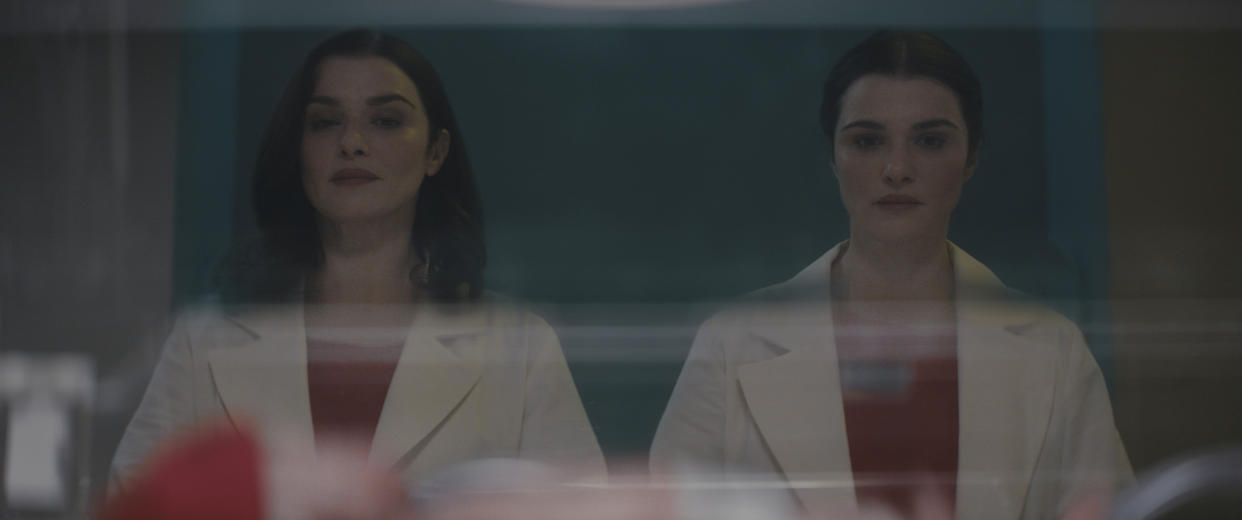 Beverly and Elliot Mantel (Rachel Weisz) in Dead Ringers. (Prime Video)