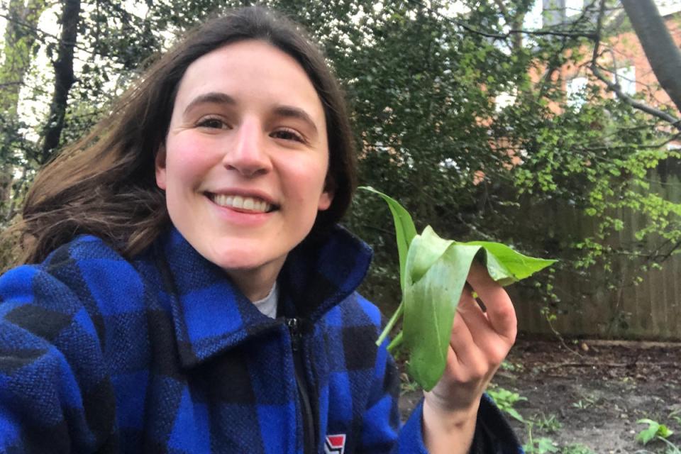 Writer Vicky Jessop Foraging (Vicky Jessop)