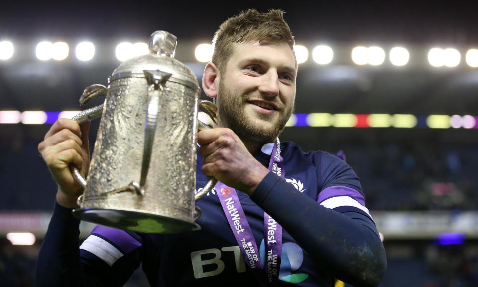 <span>Finn Russell hoists the Calcutta Cup in 2018. Including that victory at Murrayfield, the Scots have won four of the past six contests with England.</span><span>Photograph: Lynne Cameron/Getty</span>