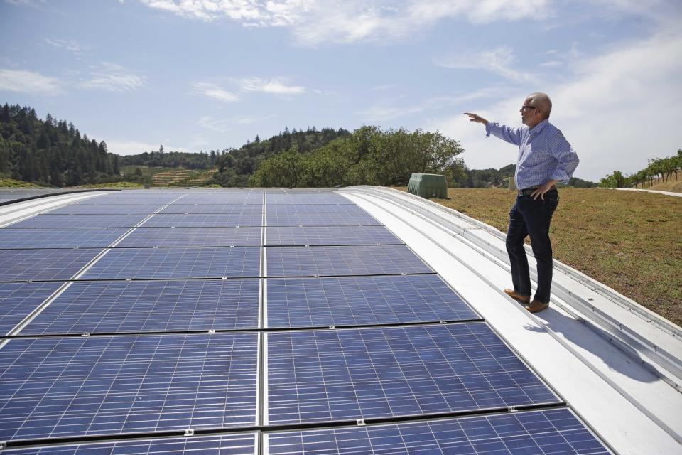 It would be impractical to count the number of solar panels in the US by hand,