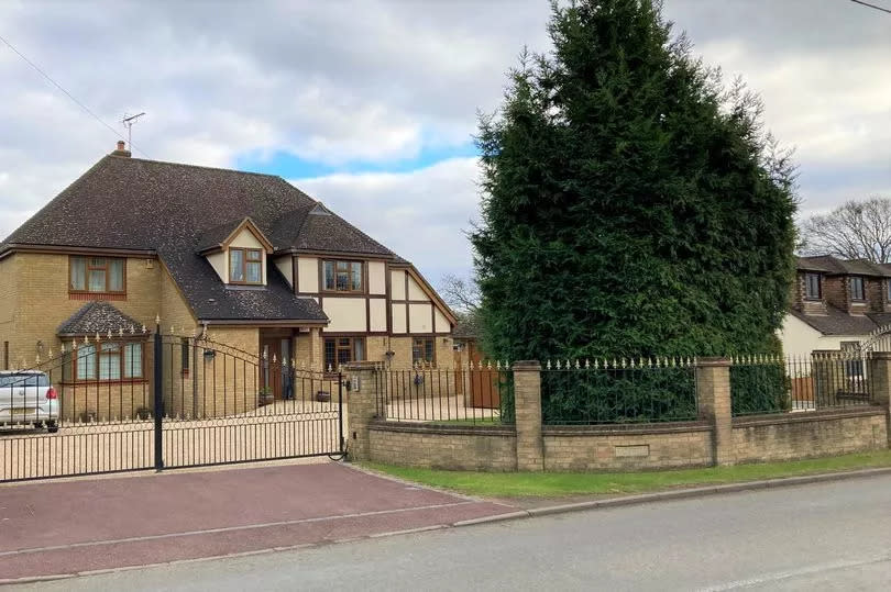 Many of the houses in Ramsden Bellhouse have large, sweeping driveways and majestic gates