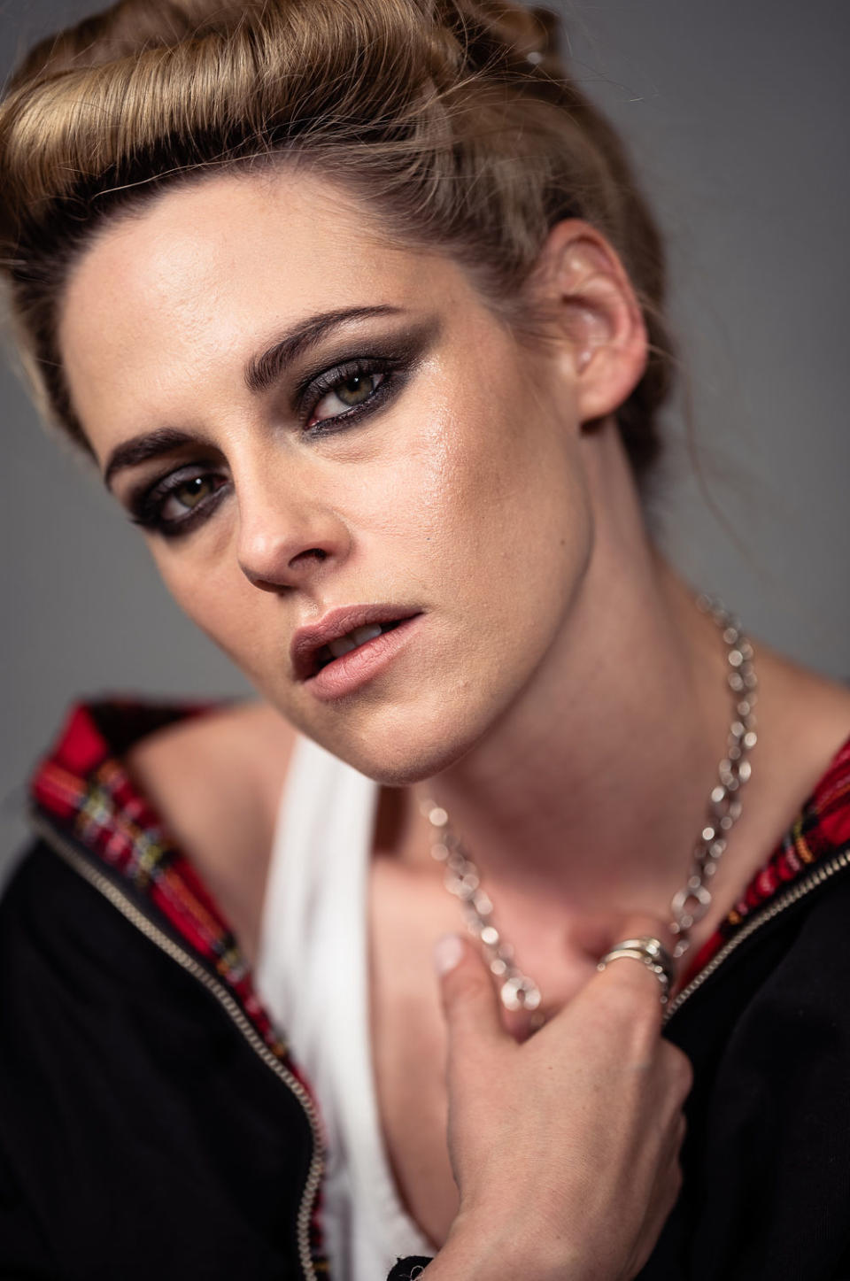 Kristen Stewart shot exclusively for Deadline. - Credit: Mark Mann/Deadline