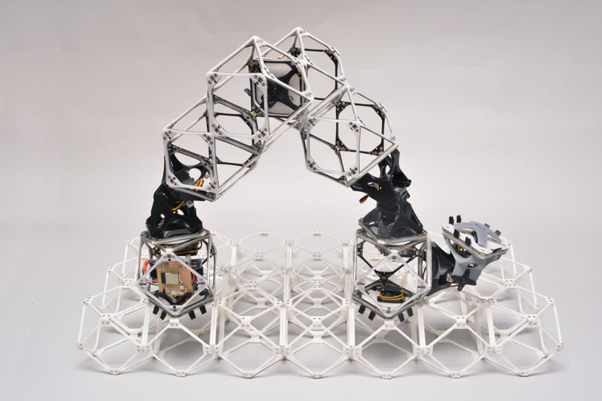 Researchers at MIT made a robot capable of building ‘almost anything’, including copies of itself (MIT)