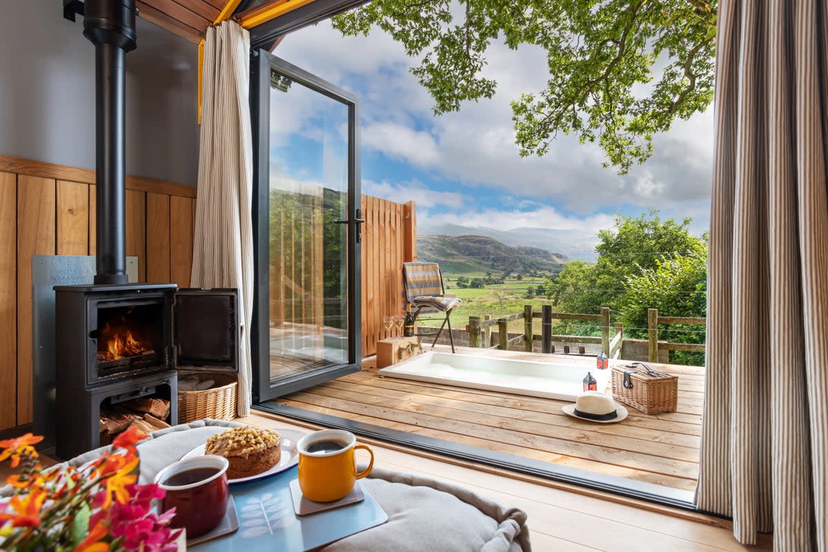 Low Nest Farms offer several forms of accommodation in the Lake District, but the Helvellyn Hut steals the show (Low Nest Studios)