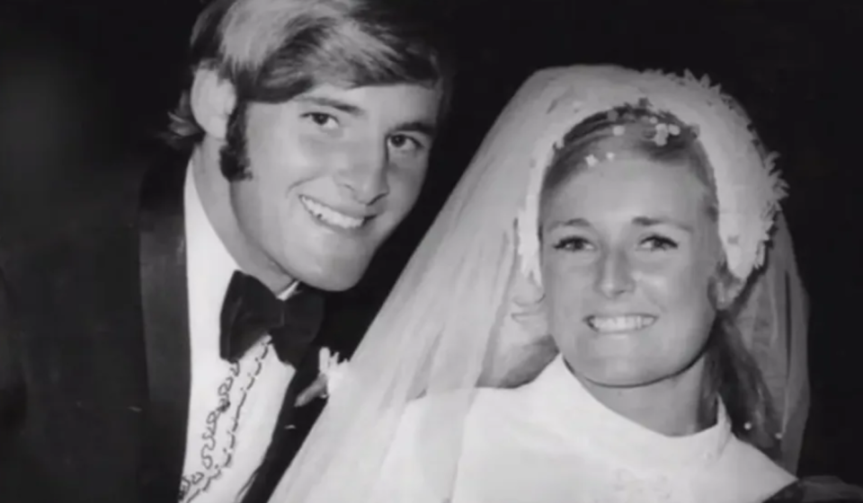 Chris and Lynette Dawson on their wedding day. Source: ABC
