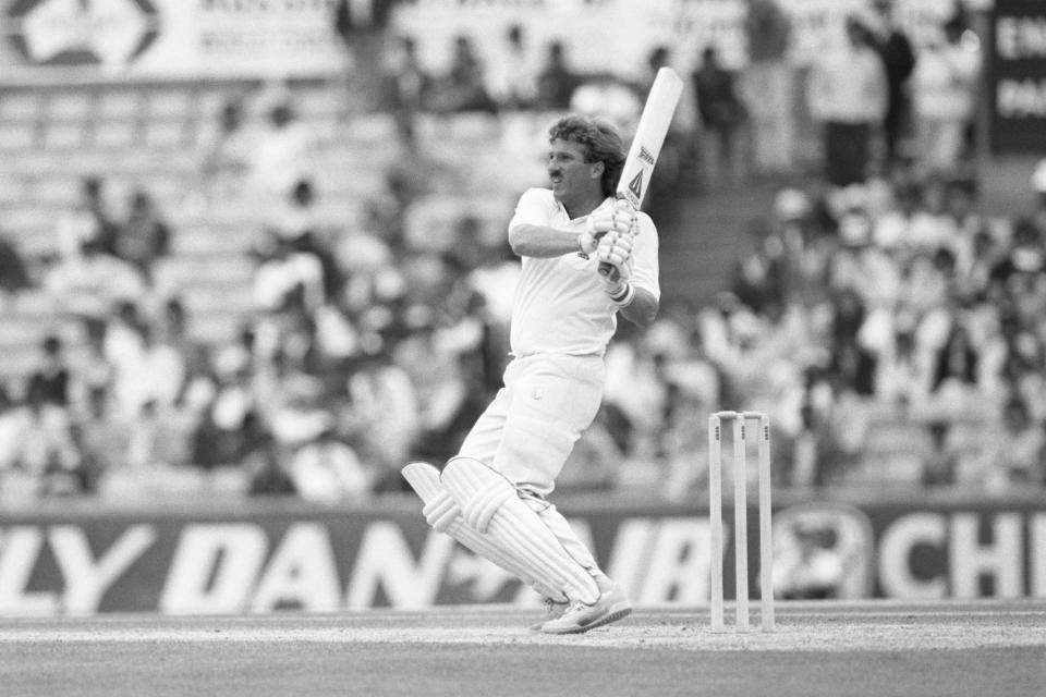 Peu suivi dans la plupart des pays européens, le cricket est une véritable religion outre-Manche. Et l'un de ses apôtres est incontestablement Ian Botham, meilleur joueur anglais de l'histoire, dont le talent aura marqué plusieurs générations. (Photo : Gavin Rogers/PA Images via Getty Images)