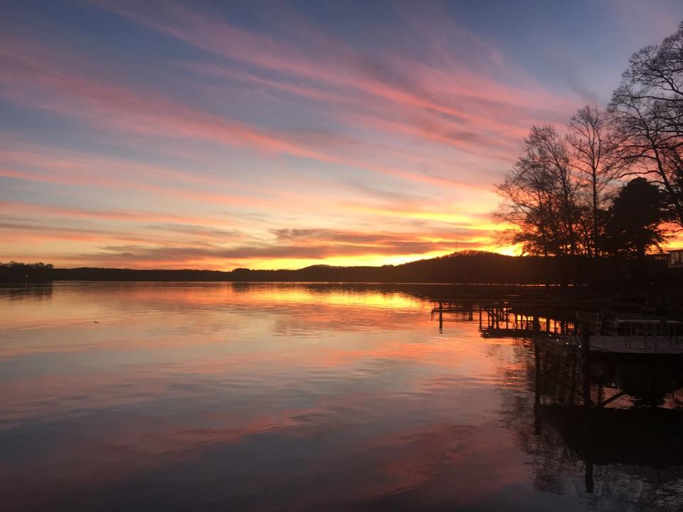 <p>Now THIS is a Talladega Night (no offense, Ricky Bobby). This sunset over Talladega, Alabama gives off major summer vibes. </p>