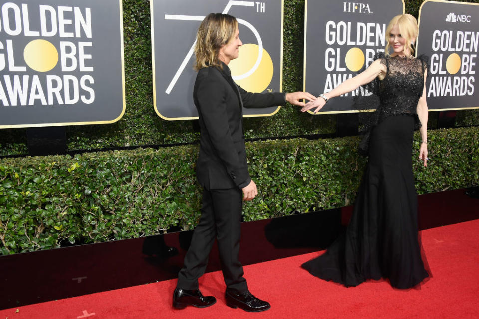 Keith Urban and Nicole Kidman had the look of love at the Golden Globes. (Photo: Frazer Harrison/Getty Images)
