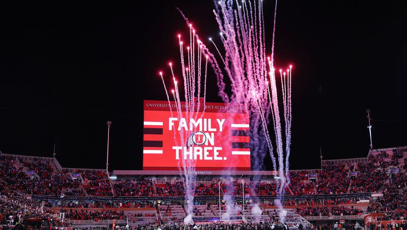 The Utah Utes honor Ty Jordan and Aaron Lowe during a time out in Salt Lake City on Saturday, Nov. 12, 2022.