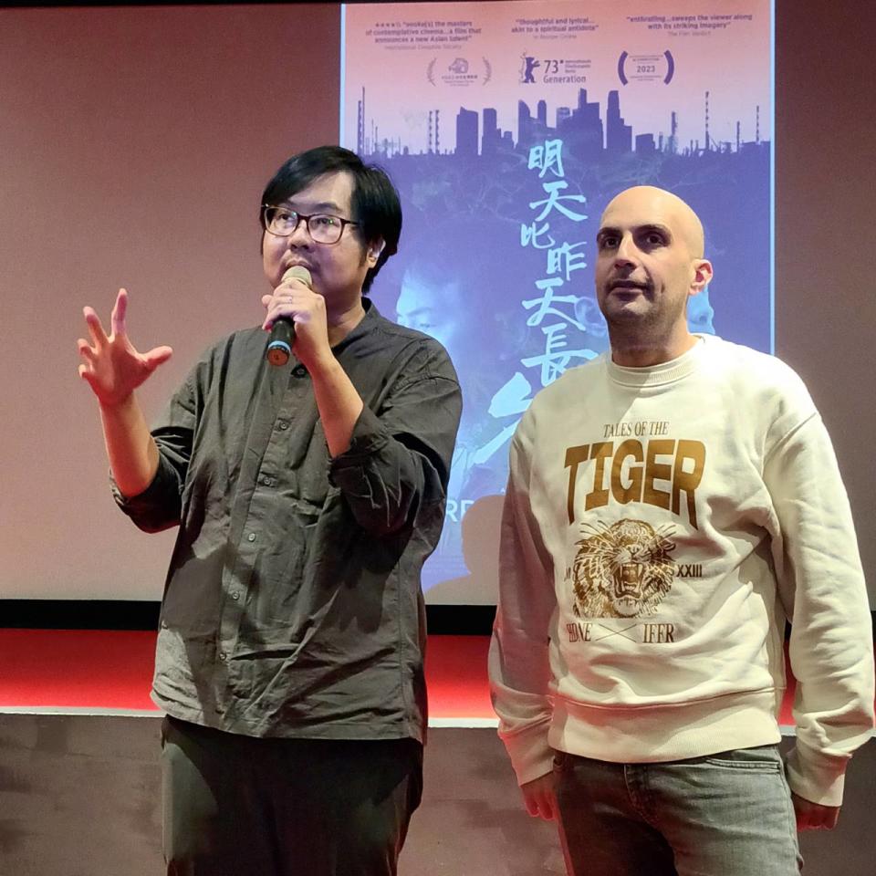 《明天比昨天長久》導演姚志衞（左）、製片陳璽文出席映後。（圖／飛望影像有限公司提供）