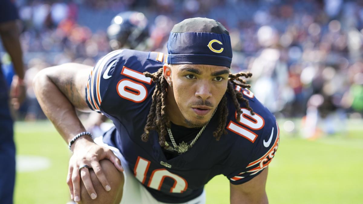 Bears, coach Matt Eberflus can't get on the same page about why Chase  Claypool wasn't at Sunday's game