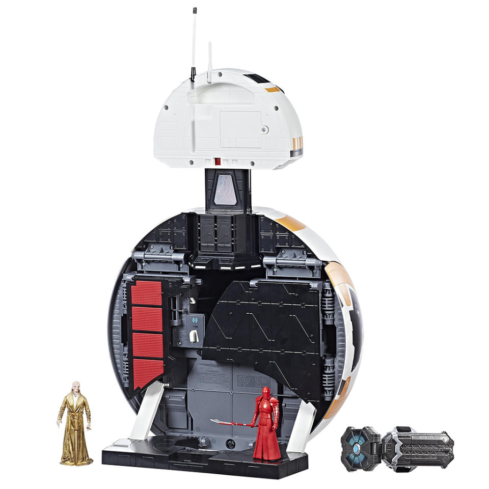 ‘Star Wars’ Force Link BB-8 2-in-1 Mega Playset (open)