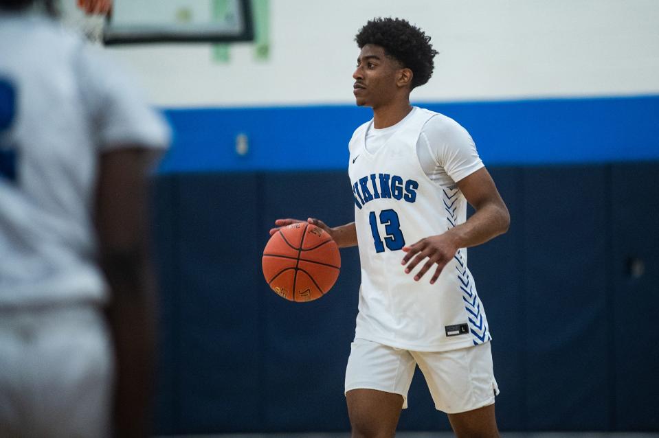 Valley Central's Raysean Johnson dribbles upcourt during a boys basketball game at Valley Central High School in Montgomery on Friday, January 6, 2023.