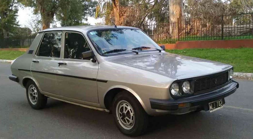 Renault 12 de los años 90, el fin de una era.