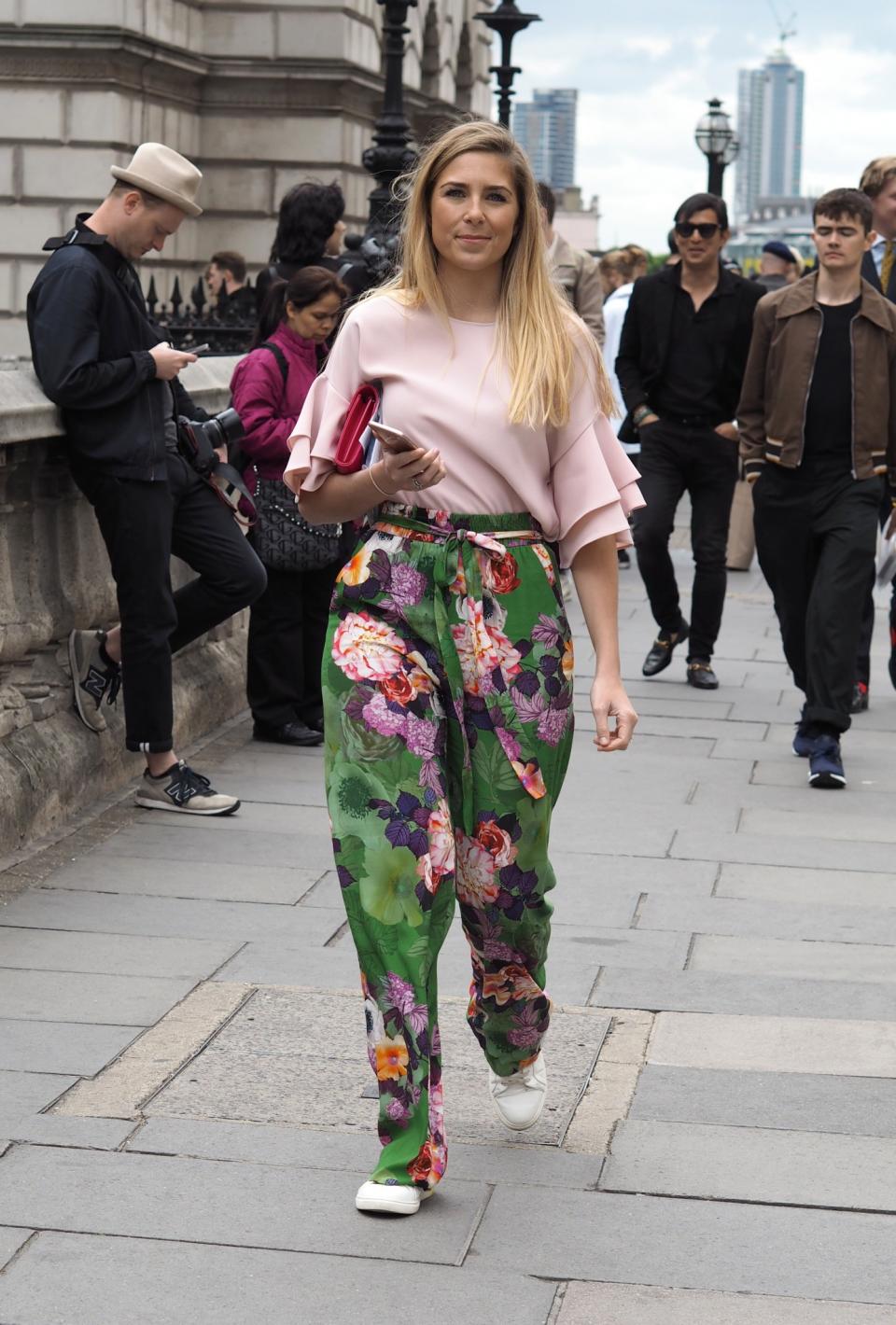 <p>This lovely lady is giving us major summer inspo. [Photo: Yahoo Style UK/Sabrina Carder] </p>