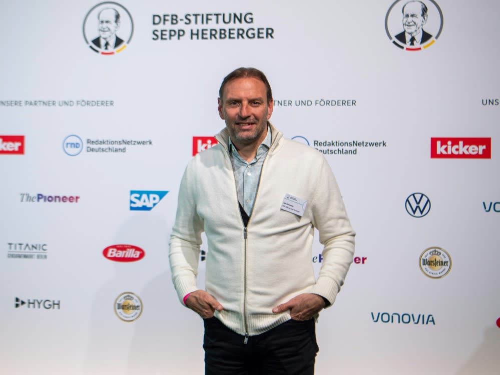 Jens Nowotny glaubt an Bayer Leverkusen (IMAGO/Sebastian Räppold/Matthias Koch)