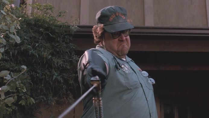 john goodman is an exterminator in 'arachnophobia,' a good housekeeping pick for best scary movies for kids