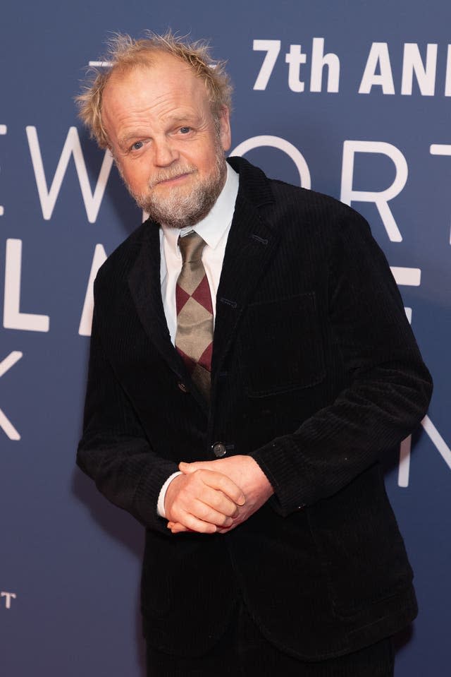 Toby Jones 