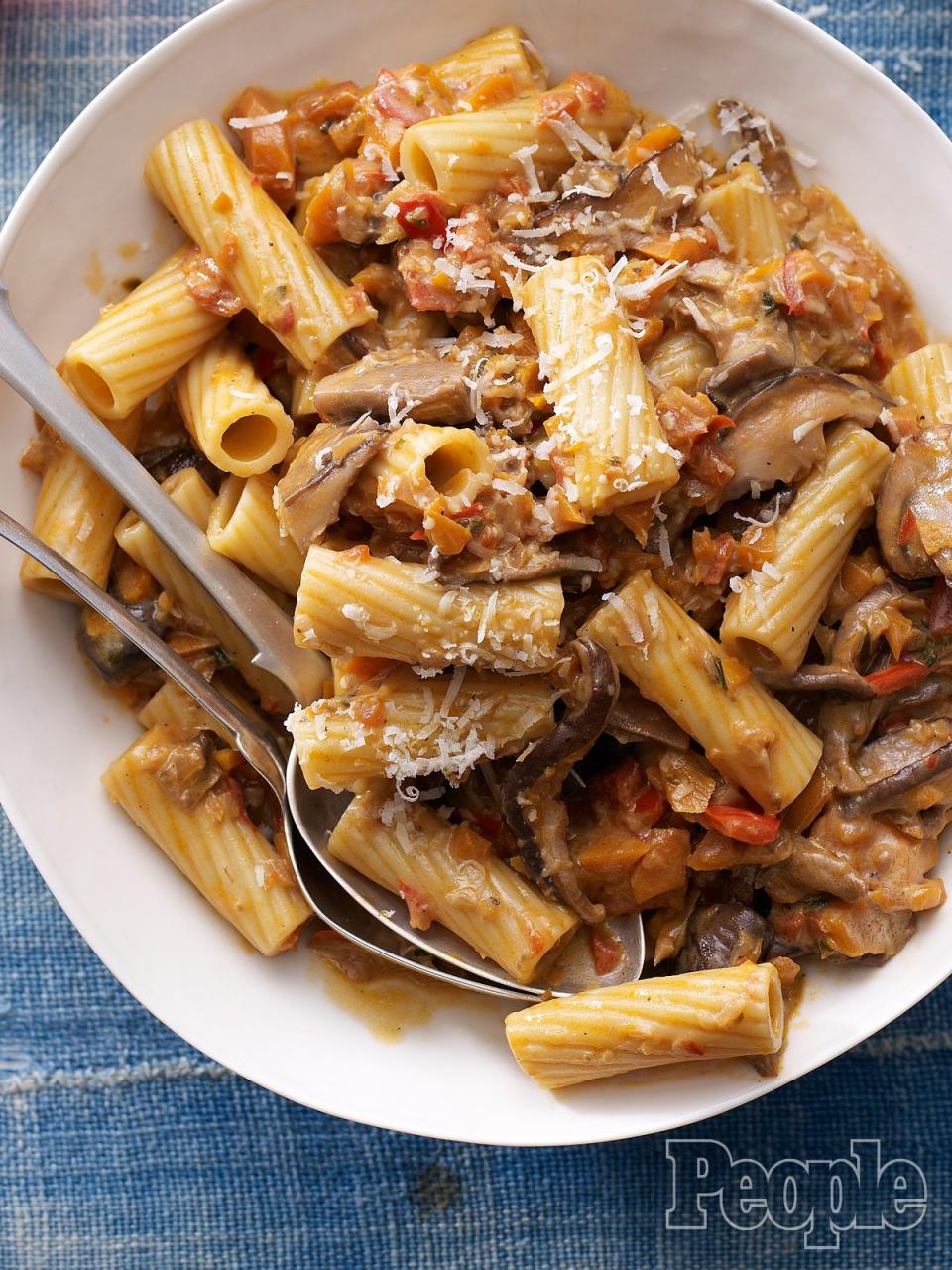 Giada de Laurentiis' Rigatoni with Vegetable Bolognese