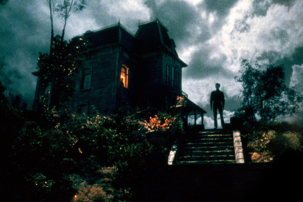 Feb. 14, 2014 - Hollywood, U.S. - PSYCHO II (1983)..ANTHONY PERKINS, RICHARD FRANKLIN (DIR)..PS2 009..  (Credit Image: c Credit Image: c face to face/Entertainment Pictures)