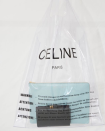 <p>Brauchen Sie eine neue Designertasche? Mit dem neuesten Angebot der französischen Marke Céline können Sie sich ein völlig neues Verwöhnniveau gönnen: eine Plastiktüte, die Sie mal eben 480 € kostet. Die Tasche imitiert eine echte Plastiktüte mit der Warnung „Um Erstickungsgefahr zu vermeiden, halten Sie diese Tasche von Babys und Kindern fern“ und wird im Mai erhältlich sein. Foto: Celine </p>