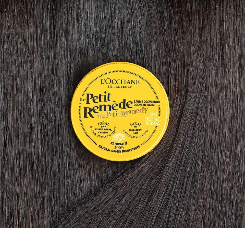針對頭髮護理，植萃精華油全能修護霜還可以滋養髮絲，讓頭髮滑順好梳理