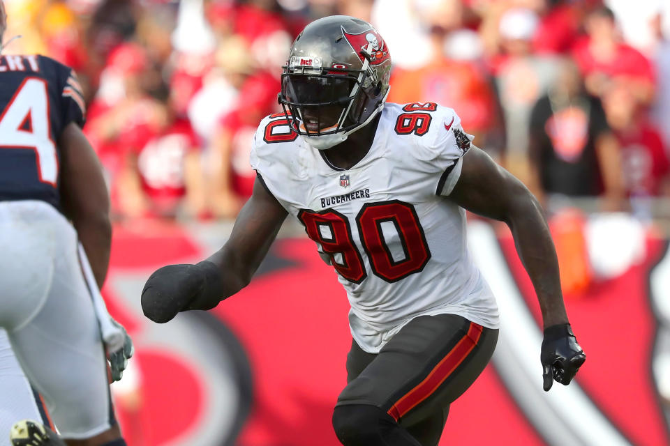 TAMPA, FL - OCTOBER 24: Tampa Bay Buccaneers linebacker Jason Pierre-Paul (90) rushes the passer during the regular season game between the Chicago Bears and the Tampa Bay Buccaneers on October 24, 2021 at Raymond James Stadium in Tampa , in Florida.  (Photo by Cliff Welch/Icon Sportswire via Getty Images)