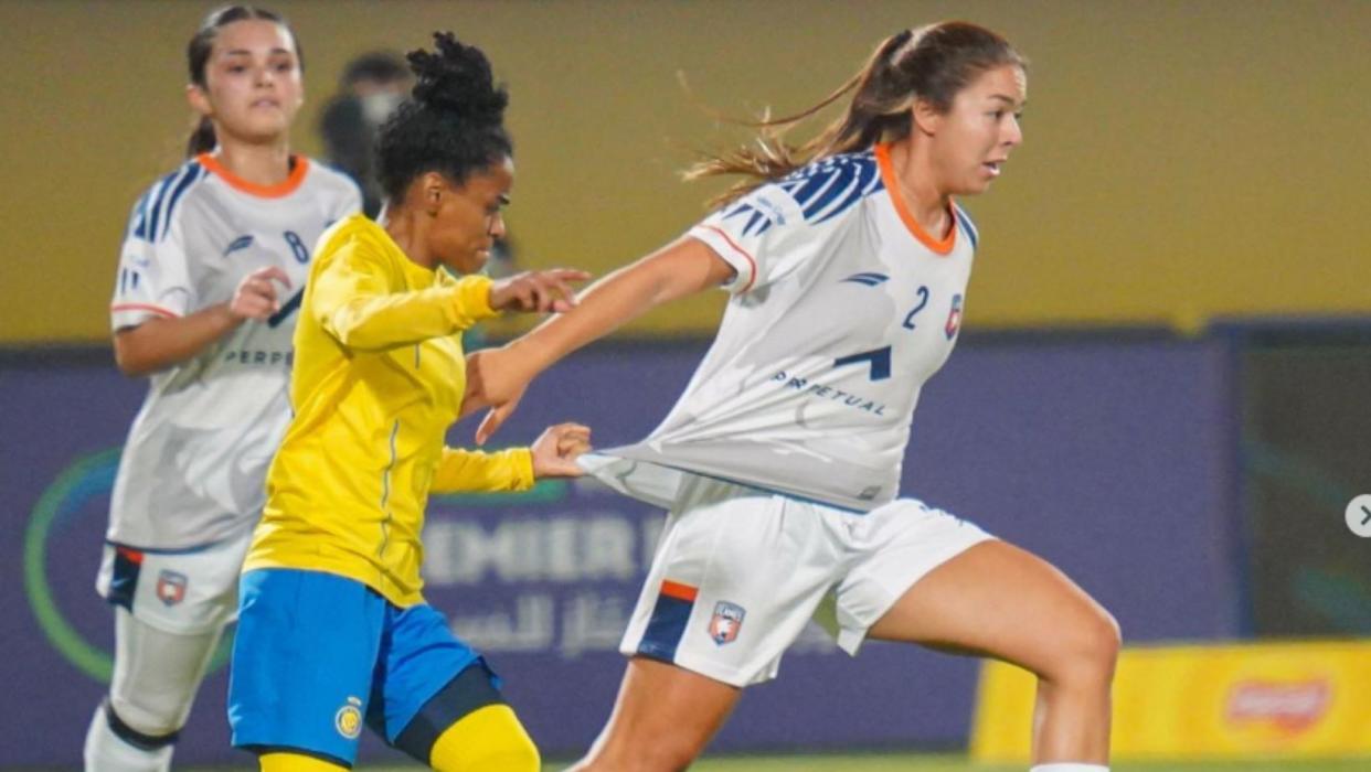 Sofía Ochoa en un partido de la Liga Femenil árabe. (Instagram/@sofiaochoa8)