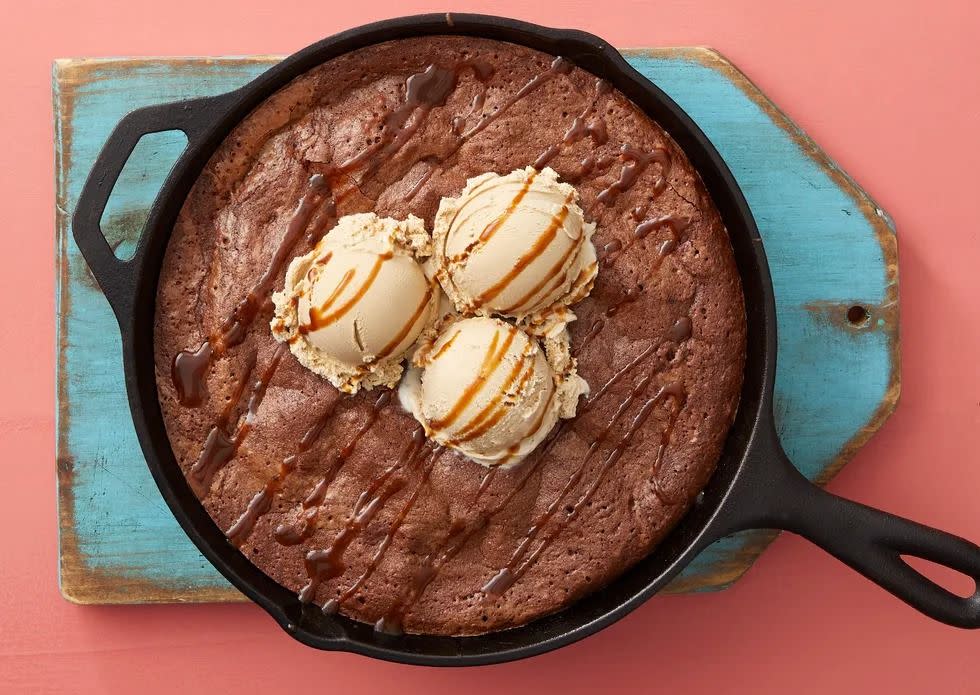 skillet mocha brownie sundae with ice cream in pan